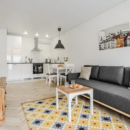 Cozy In Old Town Varşova